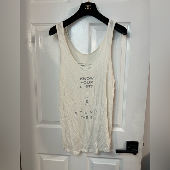 Xtend Barre tank top white cream Size M KNOW YOUR LIMITS THEN X TEND THEM - Picture 1 of 6